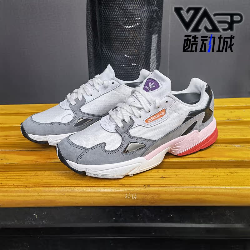 休闲鞋Adidas/阿迪达斯