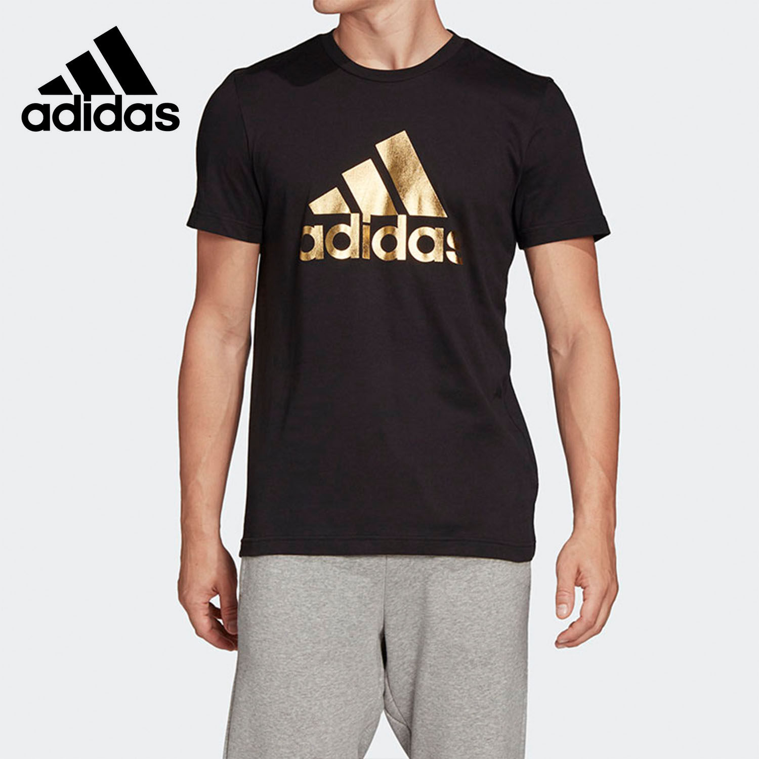 Adidas/阿迪达斯正品夏季男子运动型格套头宽松短袖休闲T恤FN1735