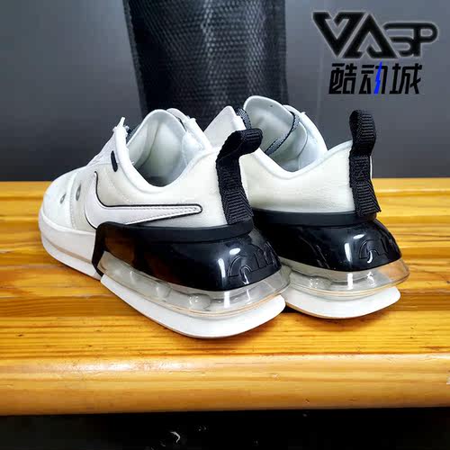 Nike/耐克跑步鞋女子气垫