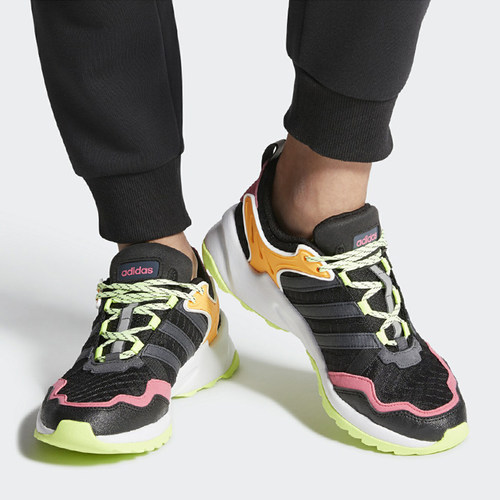运动休闲鞋Adidas/阿迪达斯20