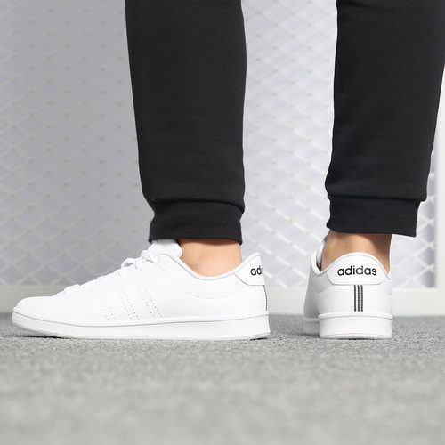 休闲鞋Adidas/阿迪达斯