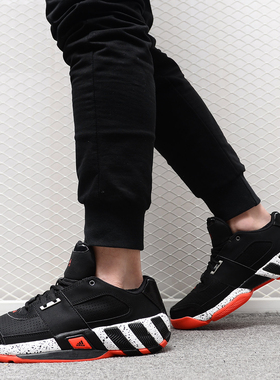 Adidas/阿迪达斯正品 新款男子 Regulate 团队篮球鞋 Q33337