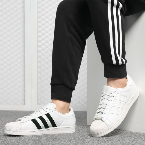 休闲鞋Adidas/阿迪达斯