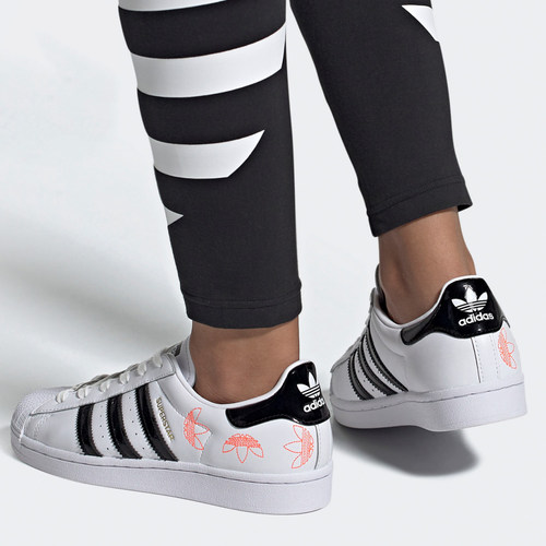 休闲鞋Adidas/阿迪达斯
