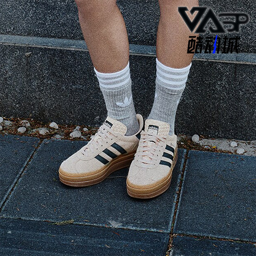 阿迪达斯女士厚底运动经典板鞋