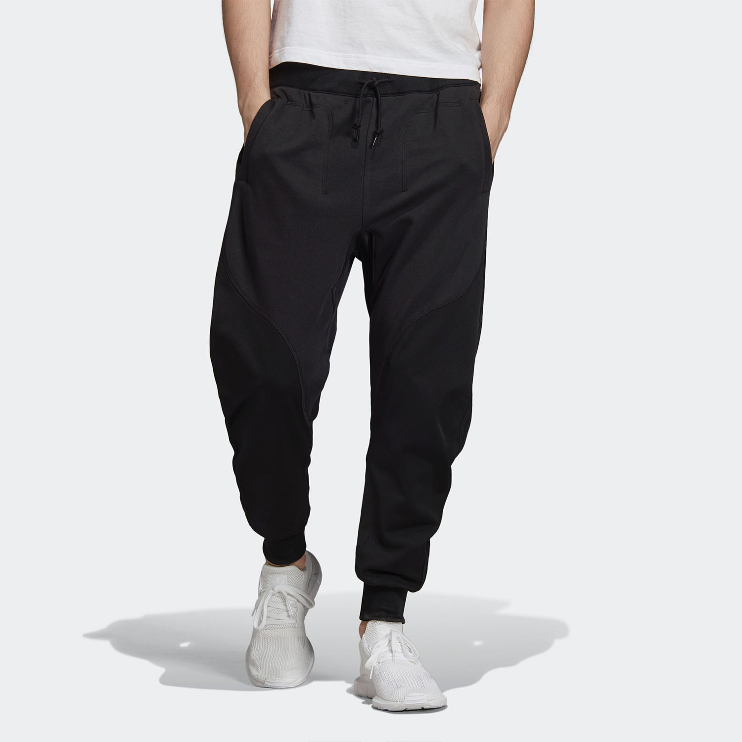 Adidas/阿迪达斯正品三叶草新品男子系带运动休闲缩脚长裤 ED5797