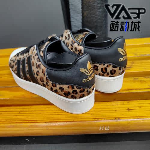 休闲鞋Adidas/阿迪达斯