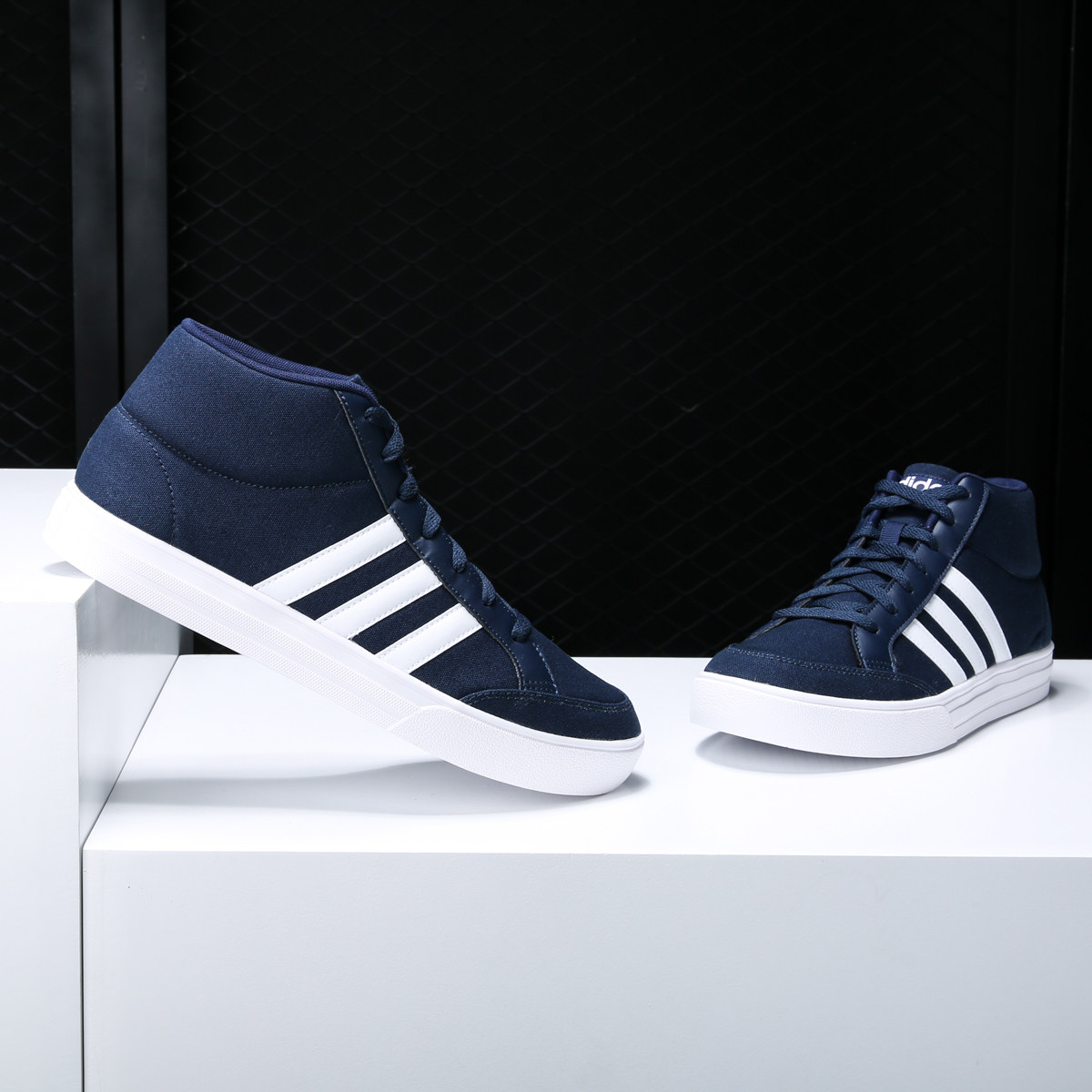 Adidas/阿迪达斯正品18新款高帮文化场下休闲运动篮球板鞋BB9891