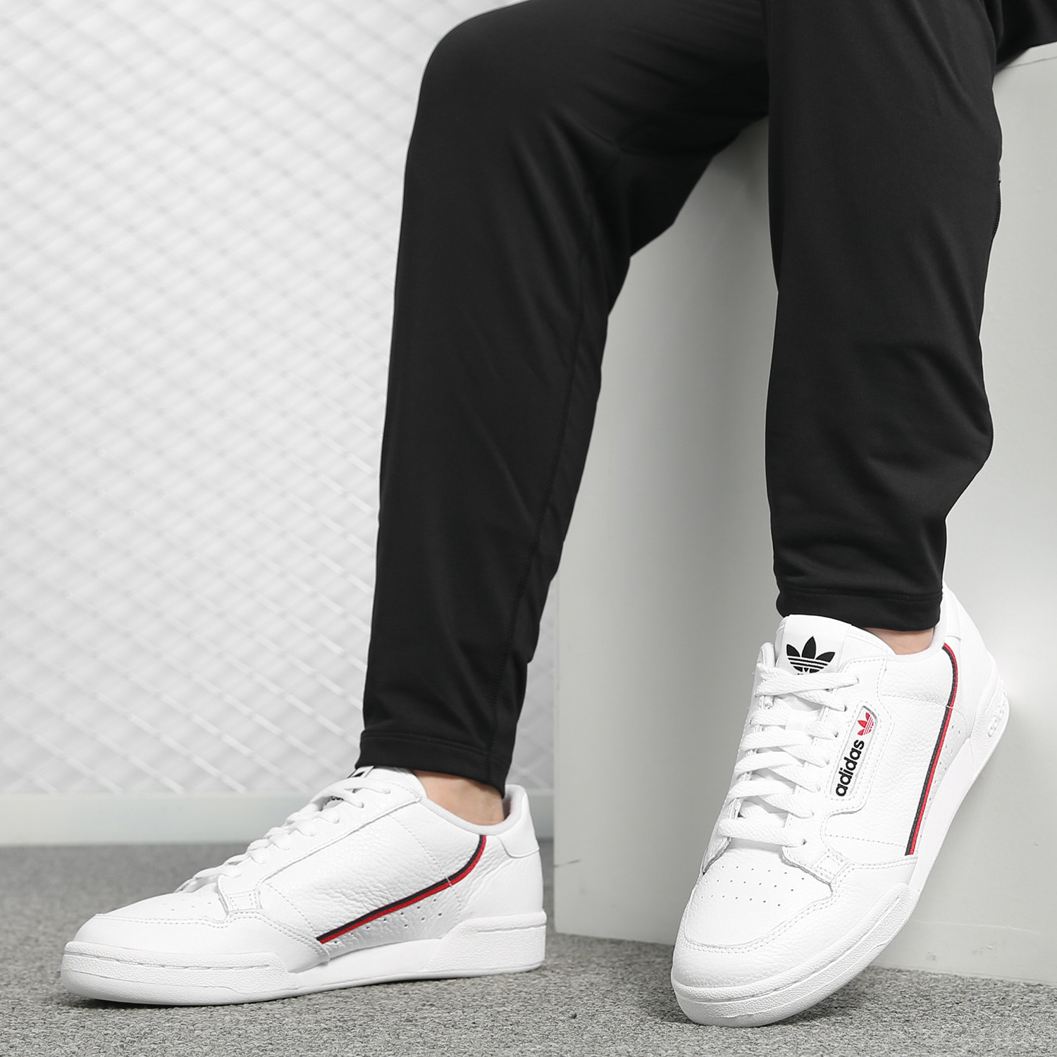 运动休闲鞋Adidas/阿迪达斯男子