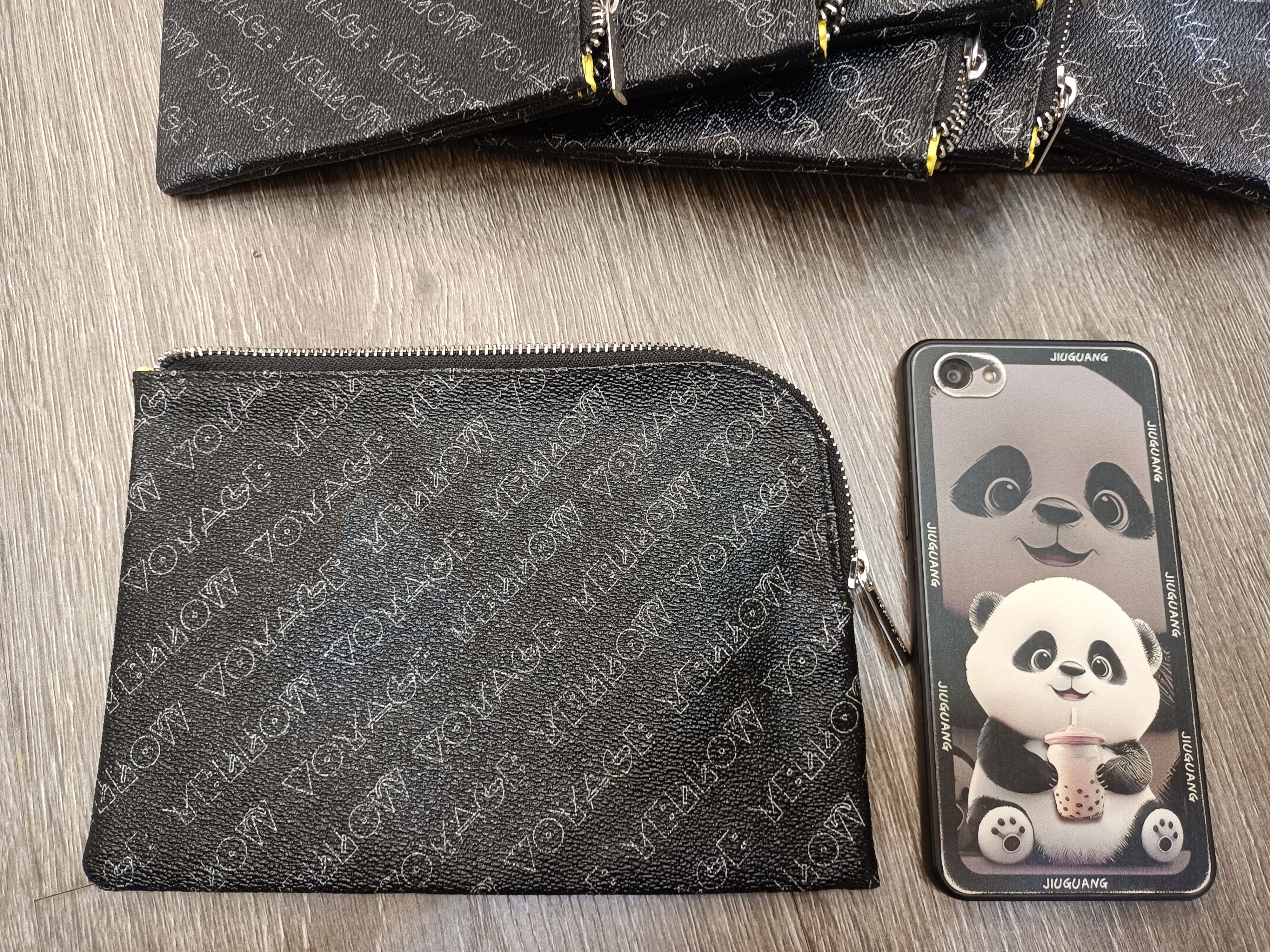 出口订单库存金属拉链黑色字母收纳包防折防水手机证件包手拿包
