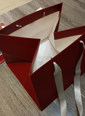 订单现货300克卡纸红色单色加宽方底鲜花包装蛋糕包装手拎袋纸袋