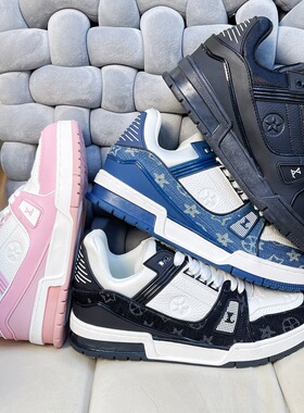 新款情侣鞋男女同款高品质驴家休闲运动板鞋百搭lNS学生真皮潮鞋