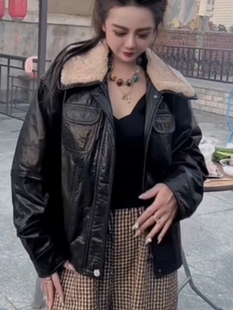 2026秋季新款真皮皮衣女短款牛皮油蜡皮羽绒服翻领皮衣外套上衣