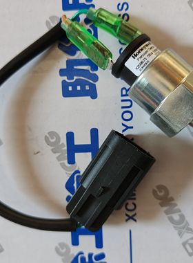 徐工装载机原厂X208909(PS67-2MNZ-FLM-5BAR)压力开关；803546618
