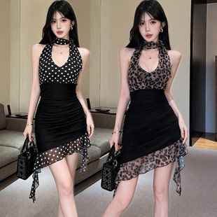 黑色波点豹纹连衣裙显瘦挂脖包臀裙新款夜店女装低胸露背技师工衣