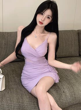 性感吊带连衣裙低胸露背夜店女装