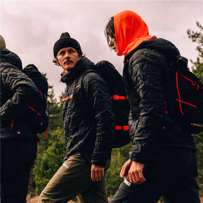 户外8月棉服ADIDAS男子