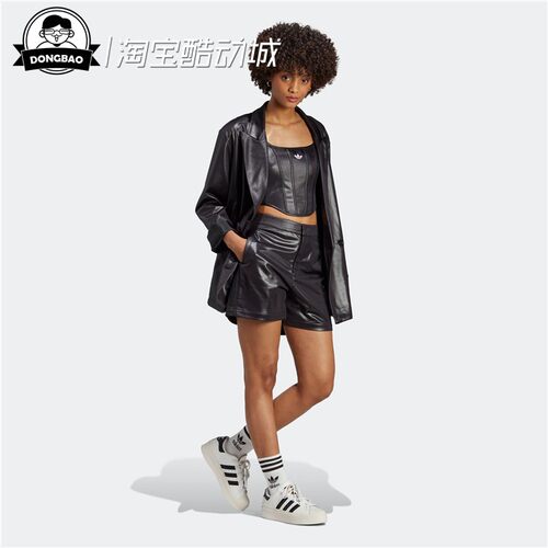 阿迪达斯女皮质服饰巴黎世家平替