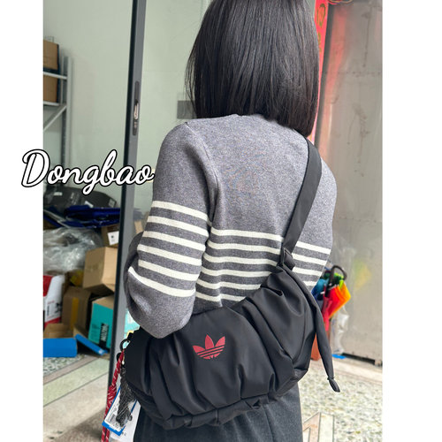 蛇年新年款运动单肩挎包