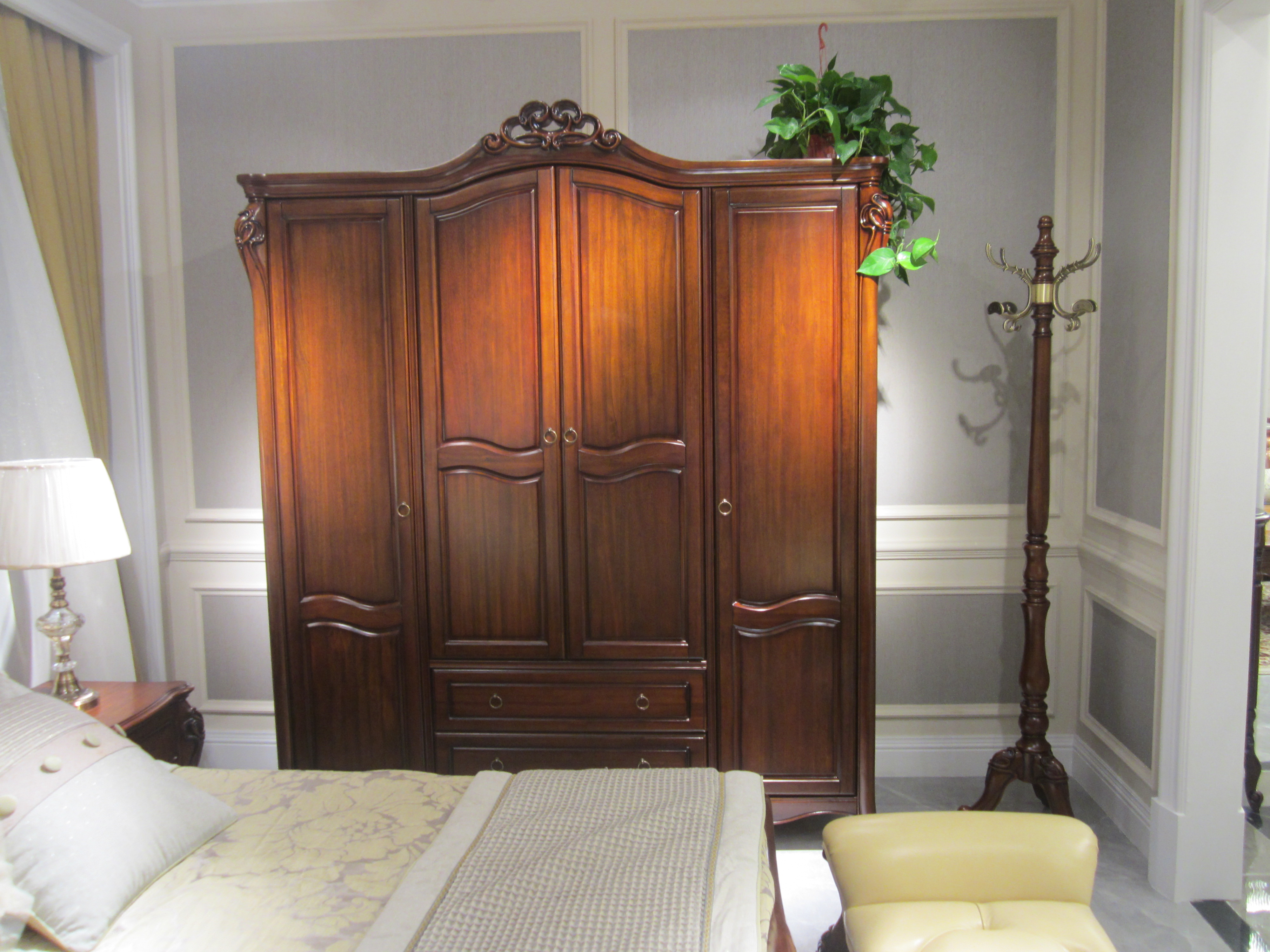 hc611欧式四门衣柜美式衣柜纯实木简欧衣柜白色桃花芯木纯实木