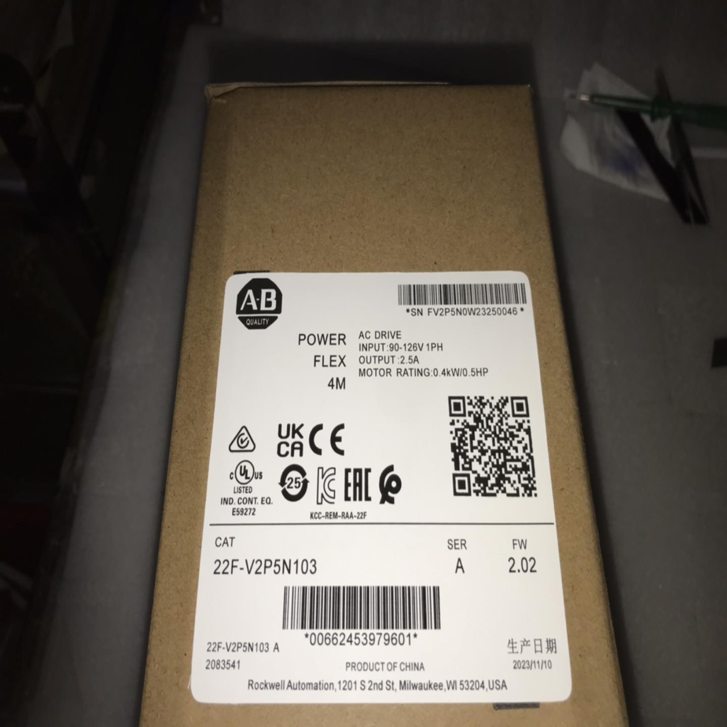 ab变频器22f-a2p5n103 22f-b2p5n103 22F-V2P5N103议价