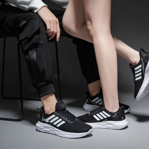 2023秋季新款运动休闲情侣款鞋