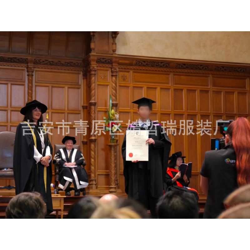 阿德莱德大学  Adelaide 学士服 拍照道具工厂直销