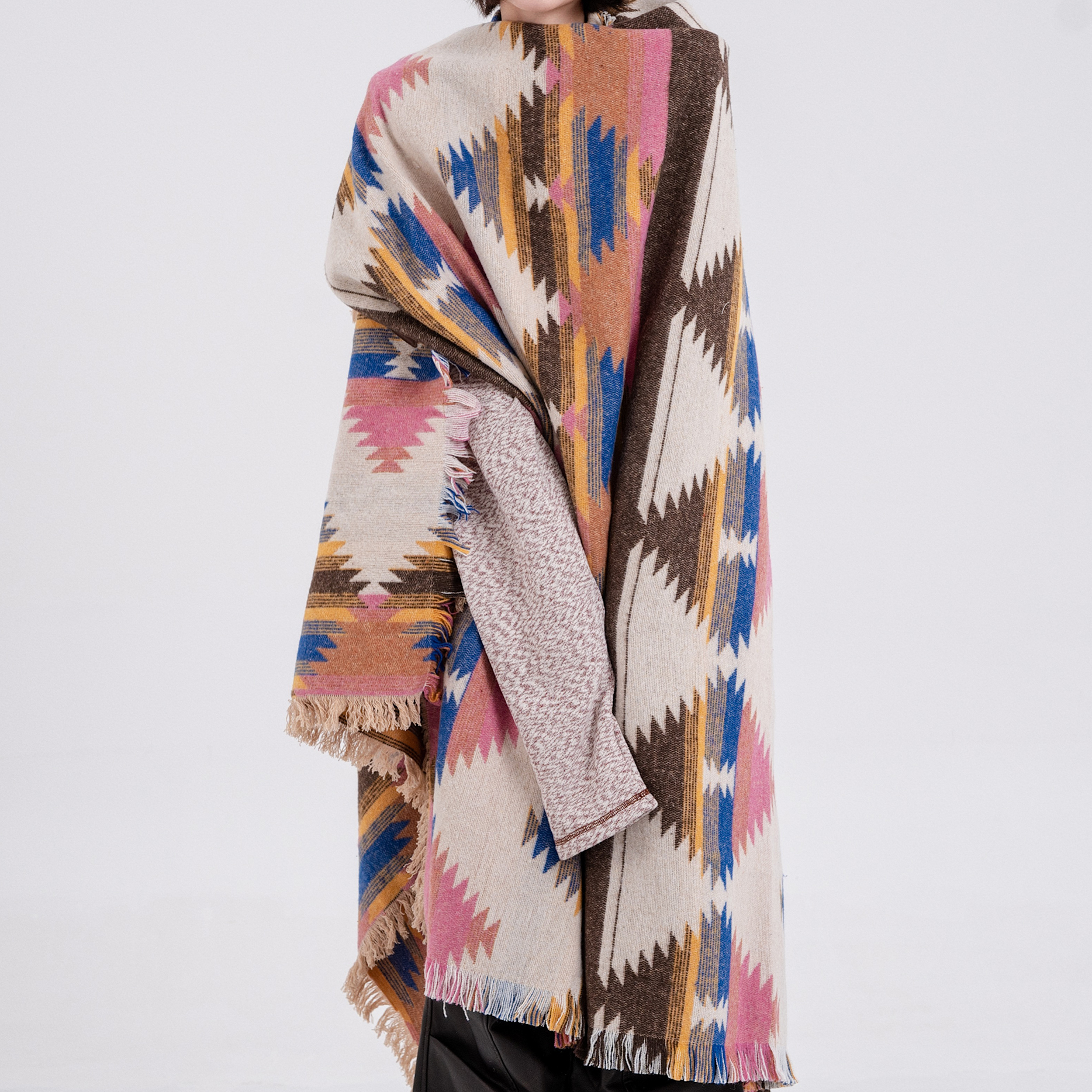 2024复古民族风度假披肩披风流苏提花露营保暖装饰盖毯实用旅行