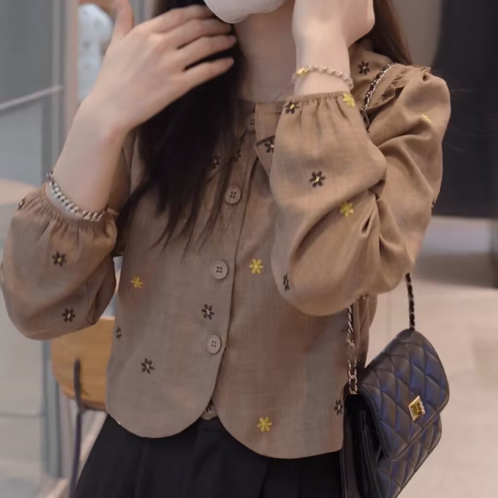 法式时髦气质撞色印花娃娃领单排扣长袖衬衫女夏季新款减龄上衣潮