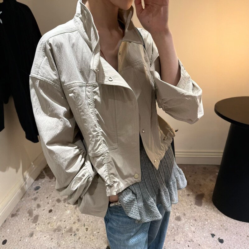 欧洲站2026早春新款欧货时尚立领设计感褶皱短款夹克短外套