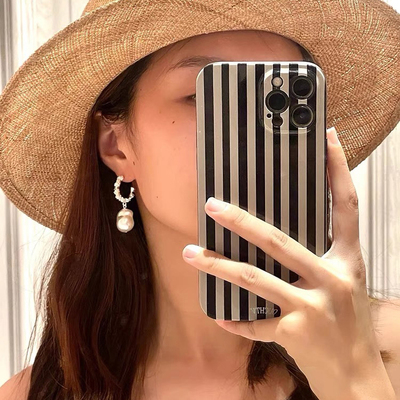 简约小众黑色条纹个性手机壳