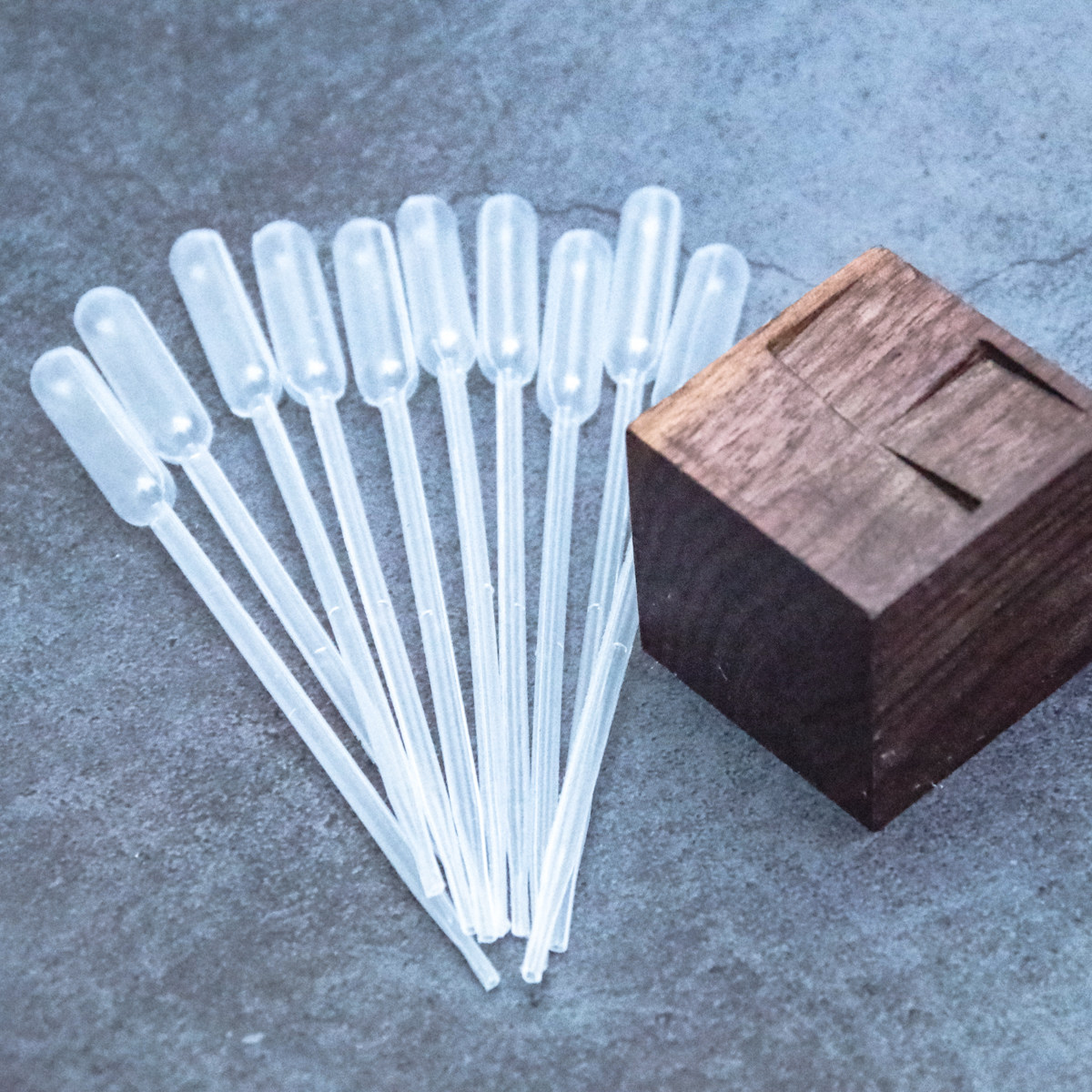 15 Pcs disposable Separate loading liquid tool Plastic Burette 0.5mlin the Skin Care/Body/Essential oils , Aromatherapy essential oils , Oil Aromatherapy utensils , Oil dropper  category - from Buy2taobao.com to provide professional Taobao agent buy service
