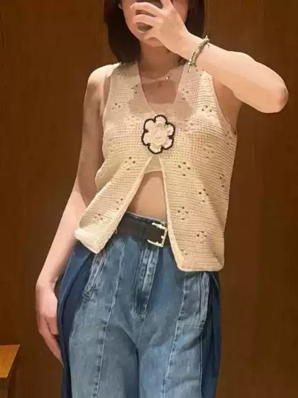 High-End European Goods, New Spring and Summer Style V-Neck Three-Dimensional Flower Beaded Sleeveless Cardigan Thin Knit Vest for Women