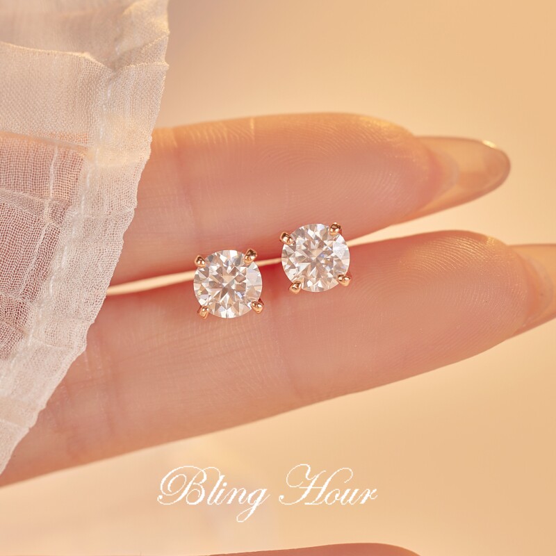 莫桑钻耳钉女气质轻奢高级感新款四爪螺丝耳堵925纯银耳骨钉耳环