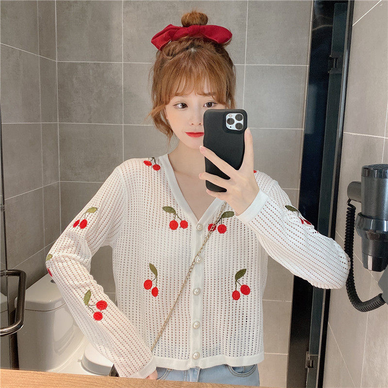 樱桃刺绣针织开衫女2020秋季新款软妹气质毛衣网红同款闺蜜小外套