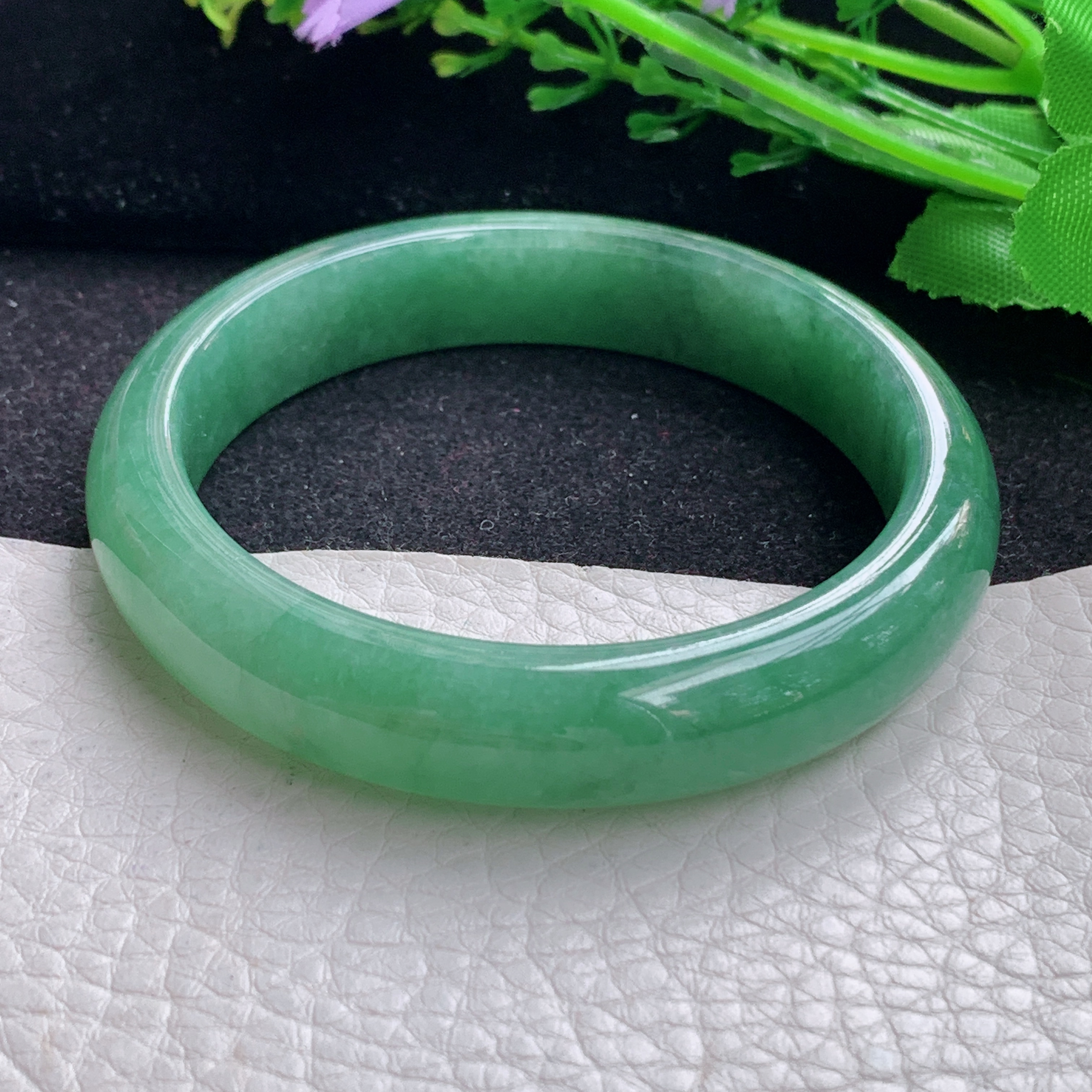 n自然光54.5*12*8平安镯 缅甸翡翠a货手镯满绿正圈镯子宽边玉手环