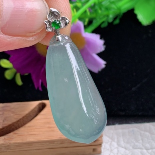 5.6缅甸翡翠天空蓝冰种福瓜吊坠 镶金锁玉坠 zz3实拍玉石34.5