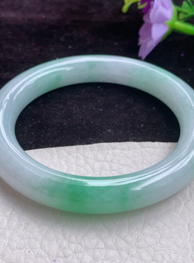 js实拍58*10.5美人镯老坑胶感绿时尚百搭圆条翡翠玉手镯 贵气福镯