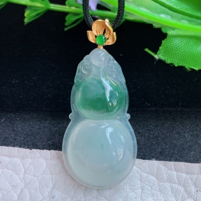 gp实拍40.6*18*6缅甸翡翠a货精雕冰种飘花饱满葫芦玉吊坠 玉挂件