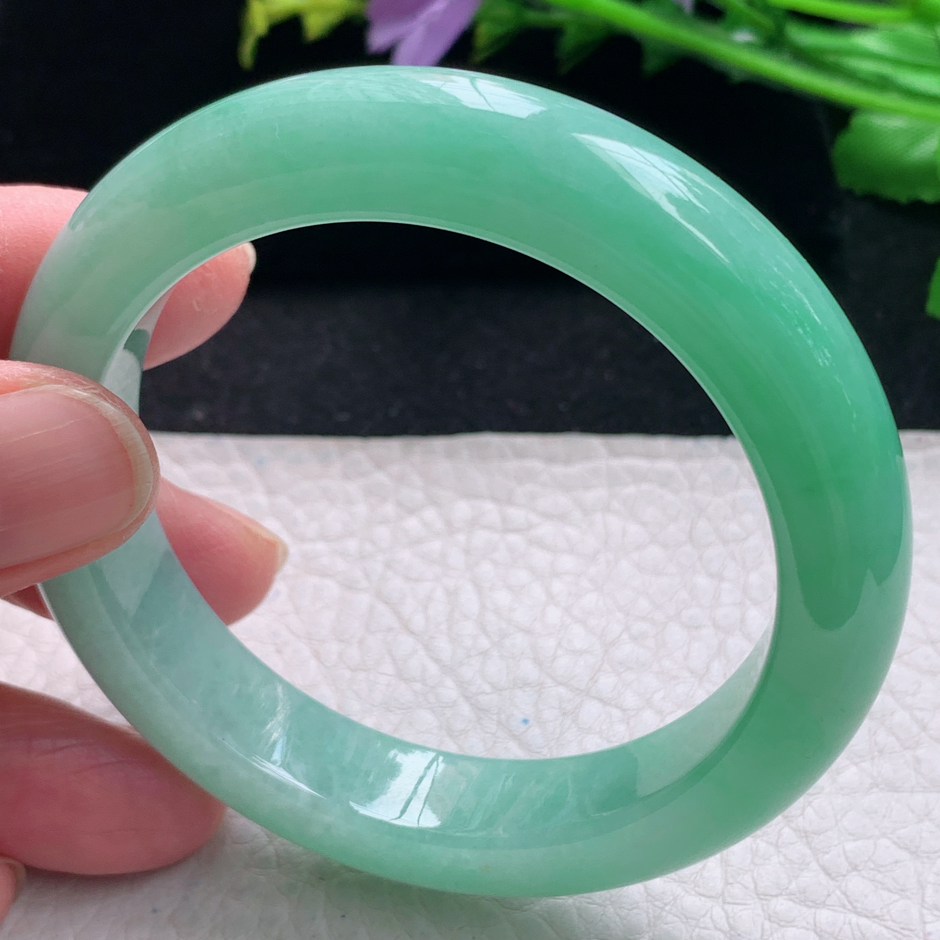 js自然光53*12*8.8平安镯 缅甸翡翠a货手镯冰润满绿宽边玉手环