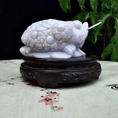 自然光实拍天然缅甸翡翠老坑水润紫罗兰精雕招财进宝三脚金蟾摆件