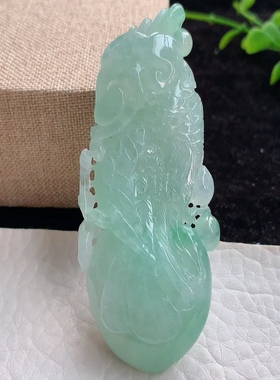 zz缅甸翡翠A货精雕冰绿英明神武鹦鹉玉吊坠 玉挂件73.6*29*14.5mm