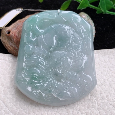 xqa实拍 缅甸翡翠A货胶感下山虎生肖虎玉吊坠 54.4*45.5*5.8mm