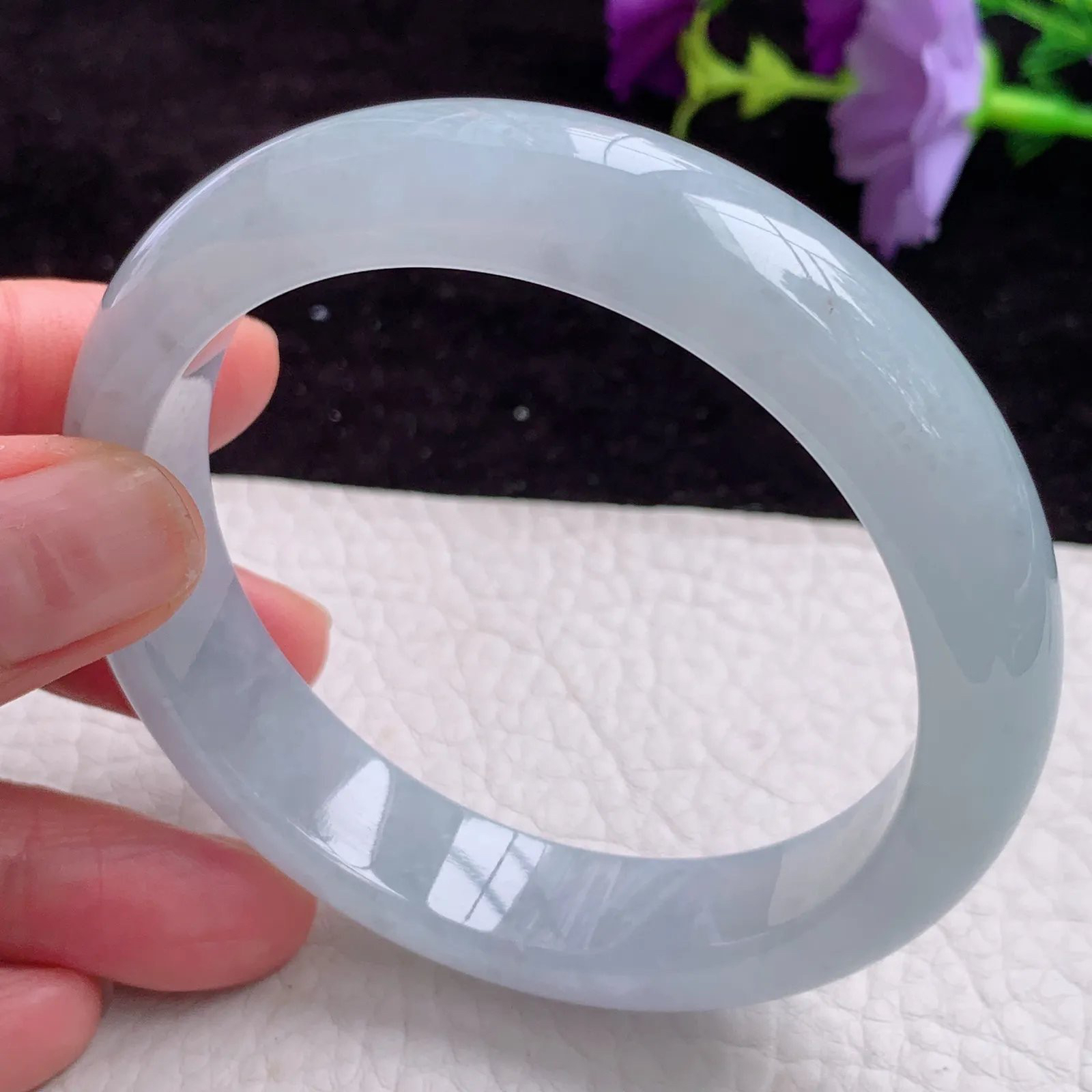 js实拍58*13.5*8.2缅甸翡翠手镯冰胶白月光正圈玉镯子 翡翠平安镯