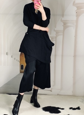 LIMI feu山本里美 披肩式羊毛薄款大衣