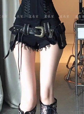 美式复古设计感重工皮带扣工装裤子女朋克辣妹亚文化毛边流苏短裤