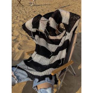 黑白条纹薄款镂空防晒打底针织衫女2025年新款宽松叠穿毛衣外套潮