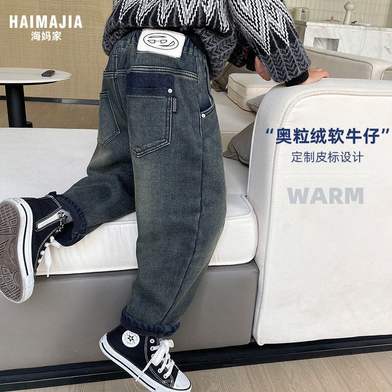 赛杜男童皮标设计新款牛仔裤2025冬季韩版儿童加绒加厚冬装裤子