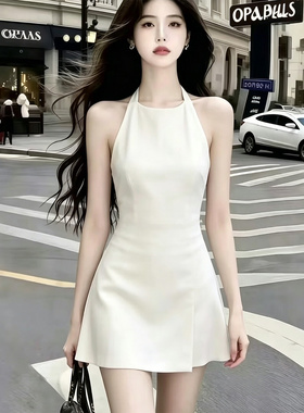 辣妹性感挂脖白色无袖连衣裙女夏季新款气质修身显瘦短款纯欲裙子