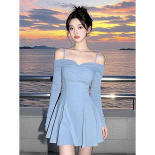 辣妹一字领性感蓝色长袖连衣裙女2026新款气质收腰显瘦短款A字裙